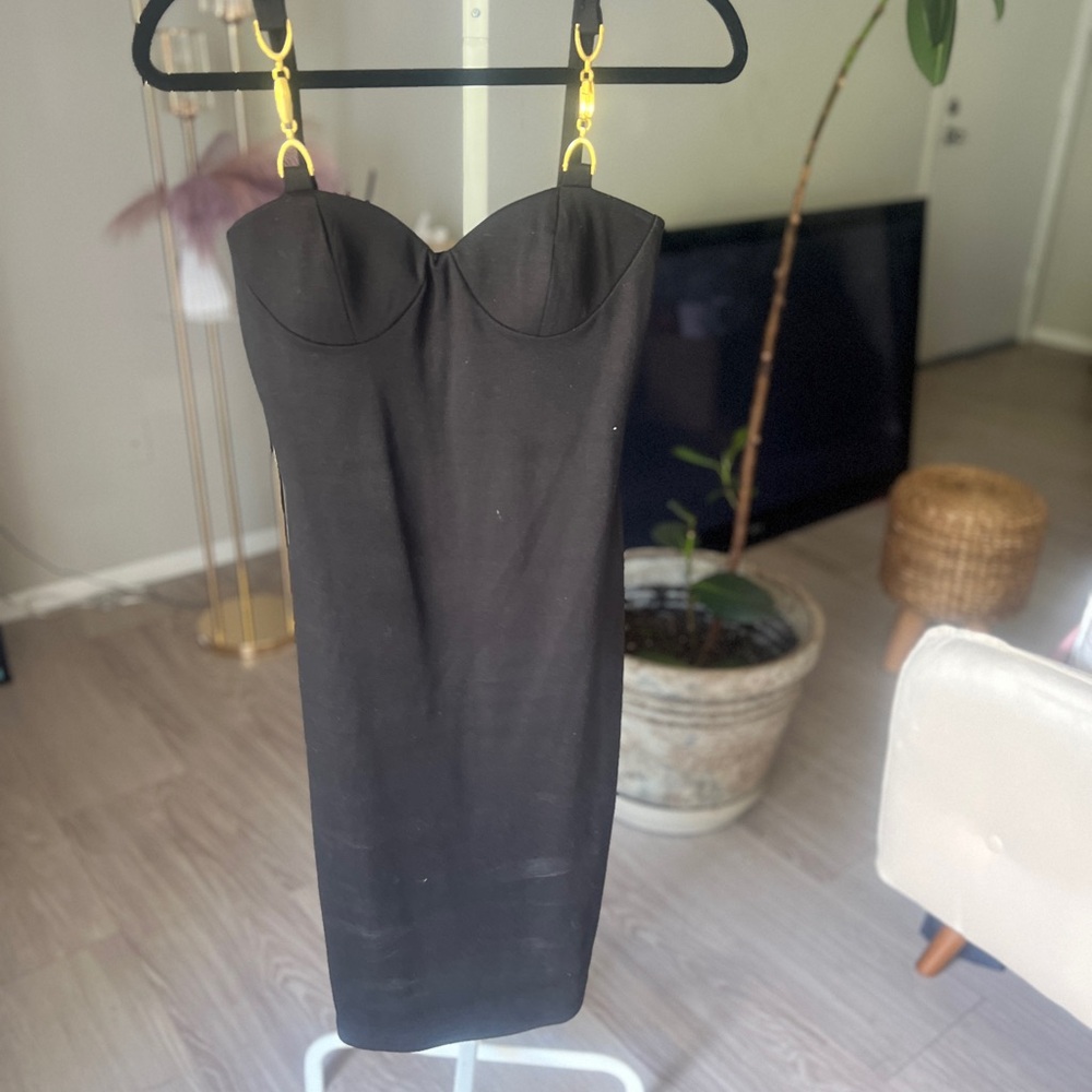 VENUS Classic Black Strapless Dress